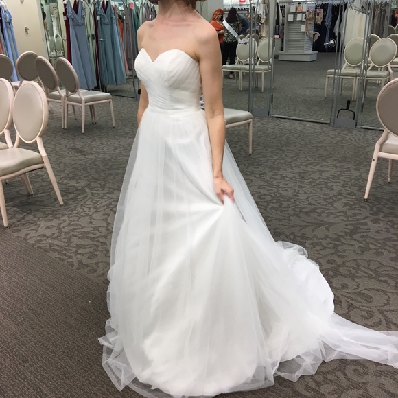 NWT Sweetheart Tulle Ball Gown Wedding Dress Size 0 (David’s Bridal) - Picture 3 of 4